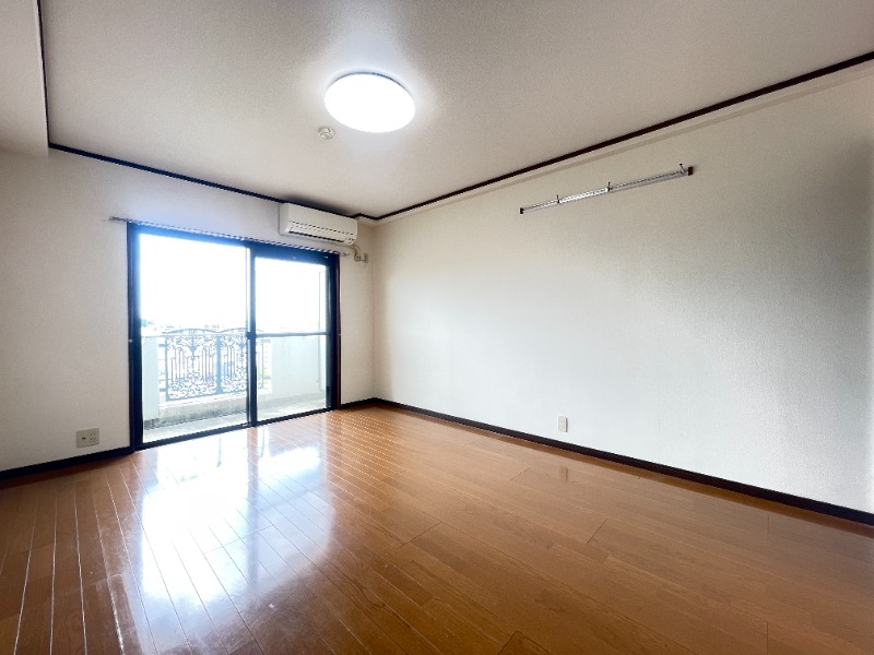 居室・リビング　別号室