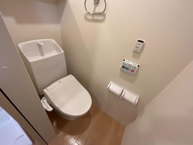 トイレ　シャワー付トイレ