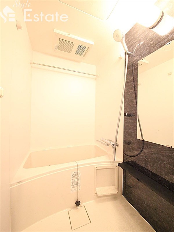 バス・シャワールーム　バスルーム