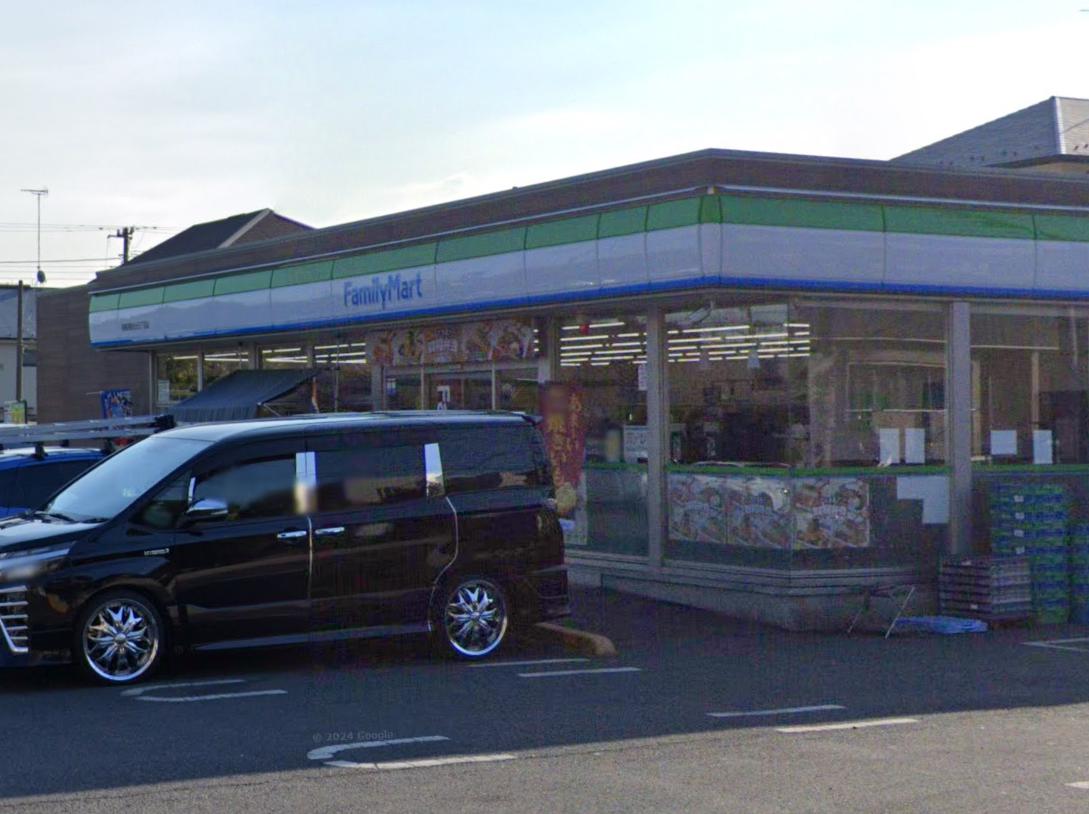 コンビニ　ファミリーマート 相模原陽光台五丁目店（コンビニ）まで321m