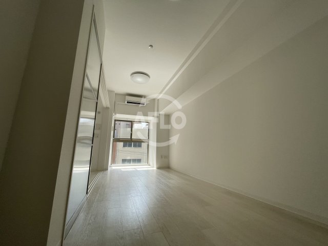 居室・リビング　セレニテ本町グランデ　リビング