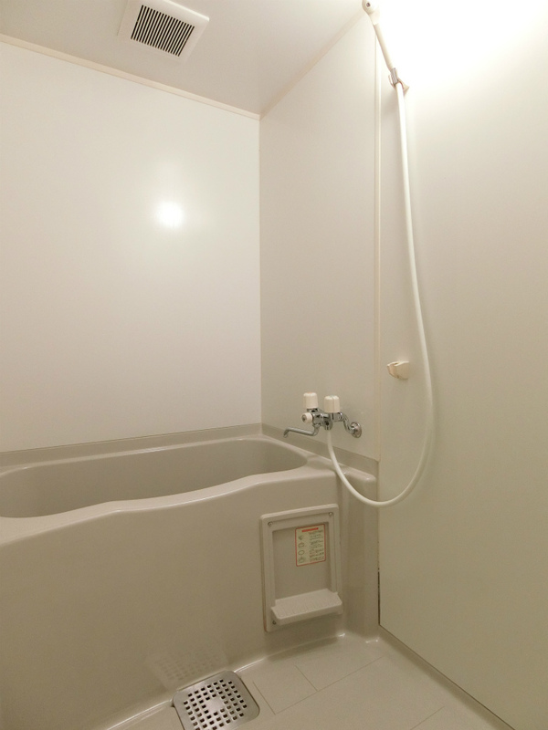バス・シャワールーム　お風呂です
