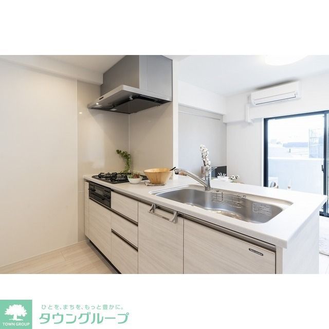 キッチン　家具/調度品に関しては配置例を示したものであり、実際の賃貸…