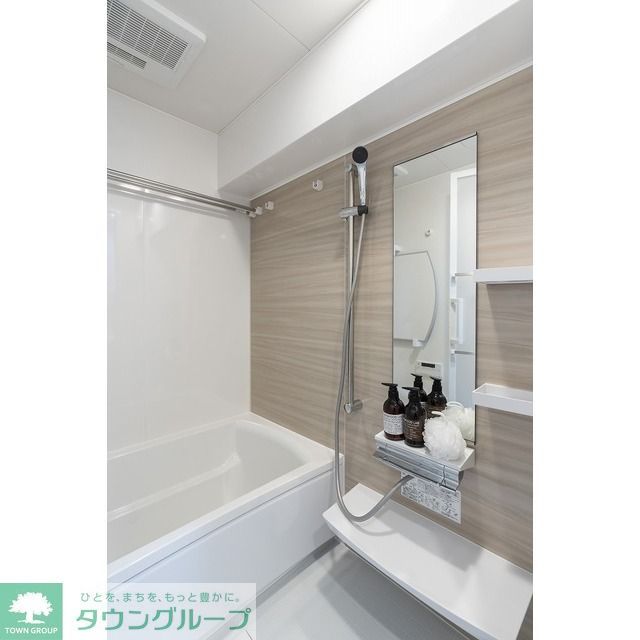 バス・シャワールーム　家具/調度品に関しては配置例を示したものであり、実際の賃貸…