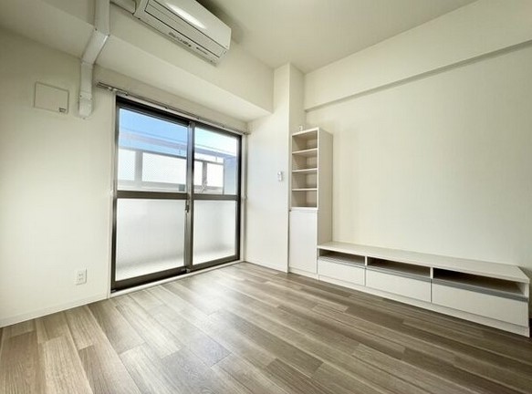 居室・リビング　★リビング ※室内のTV台撤去相談可能