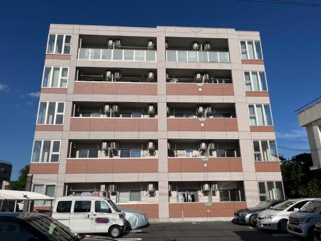 建物外観　外観写真（昼）