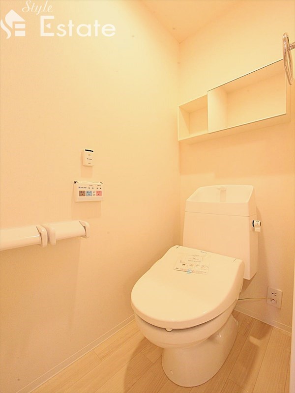 トイレ　トイレ