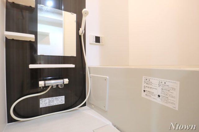 バス・シャワールーム　ゆったり過ごせるお風呂です