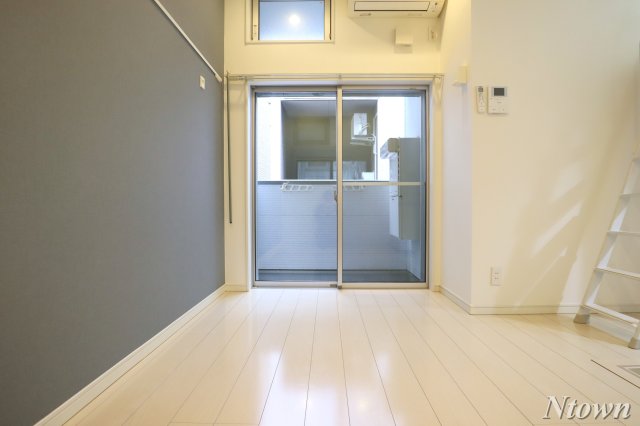 その他部屋・スペース　明るい色調の室内です