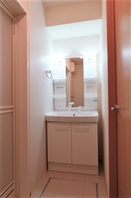 洗面設備　洗髪洗面化粧台