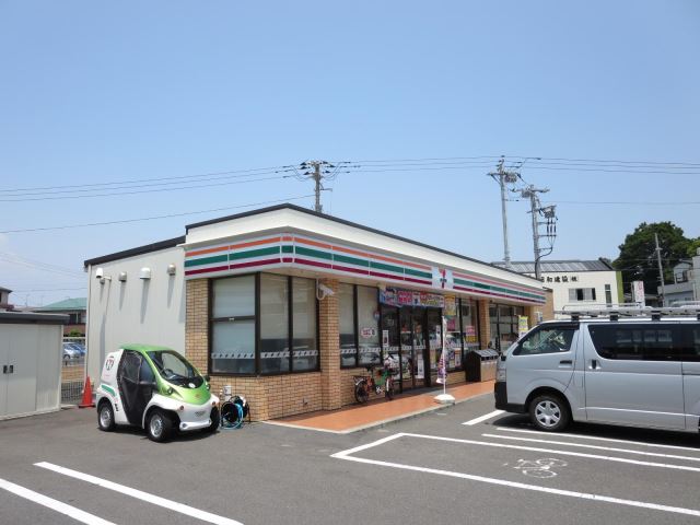 コンビニ　セブンイレブン（コンビニ）まで310m