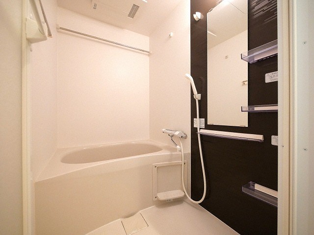 バス・シャワールーム　SERENiTE本町reflet（セレニテ本町ルフレ）　バス