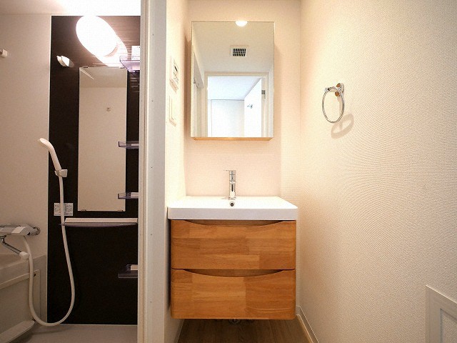 洗面設備　SERENiTE本町reflet（セレニテ本町ルフレ）　独立