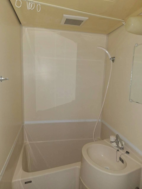 バス・シャワールーム　※他部屋参考写真