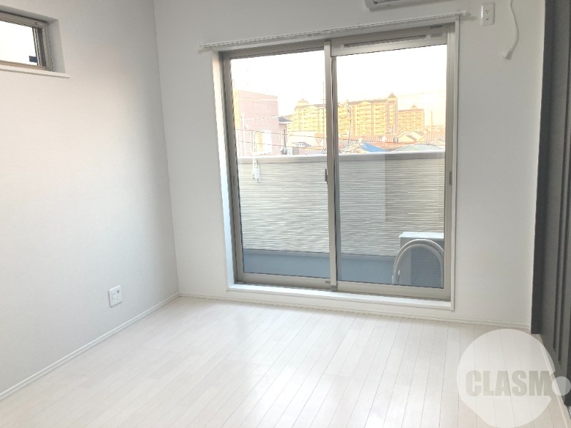 居室・リビング　明るいお部屋です♪