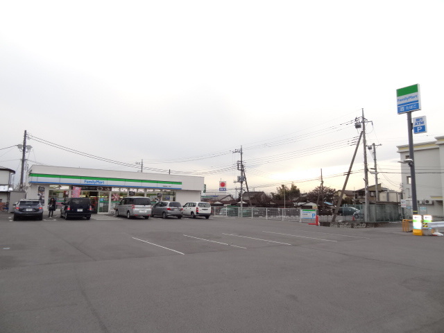 コンビニ　ファミリーマート駒生二丁目店（コンビニ）まで600m