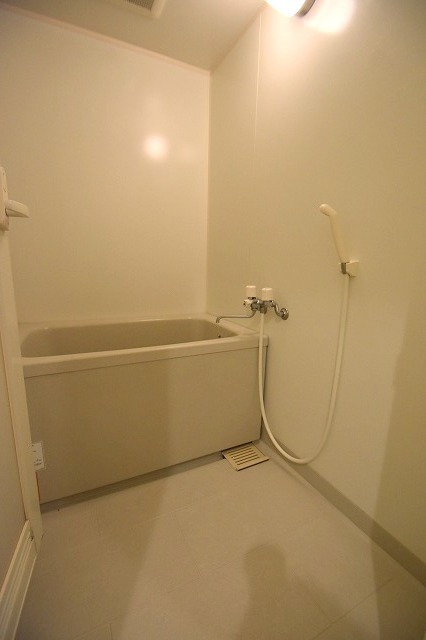 バス・シャワールーム　浴室乾燥機能付バス