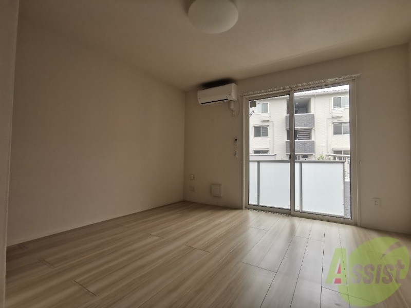 居室・リビング　１１．３帖のＬＤＫです。広々としてきれいですね。