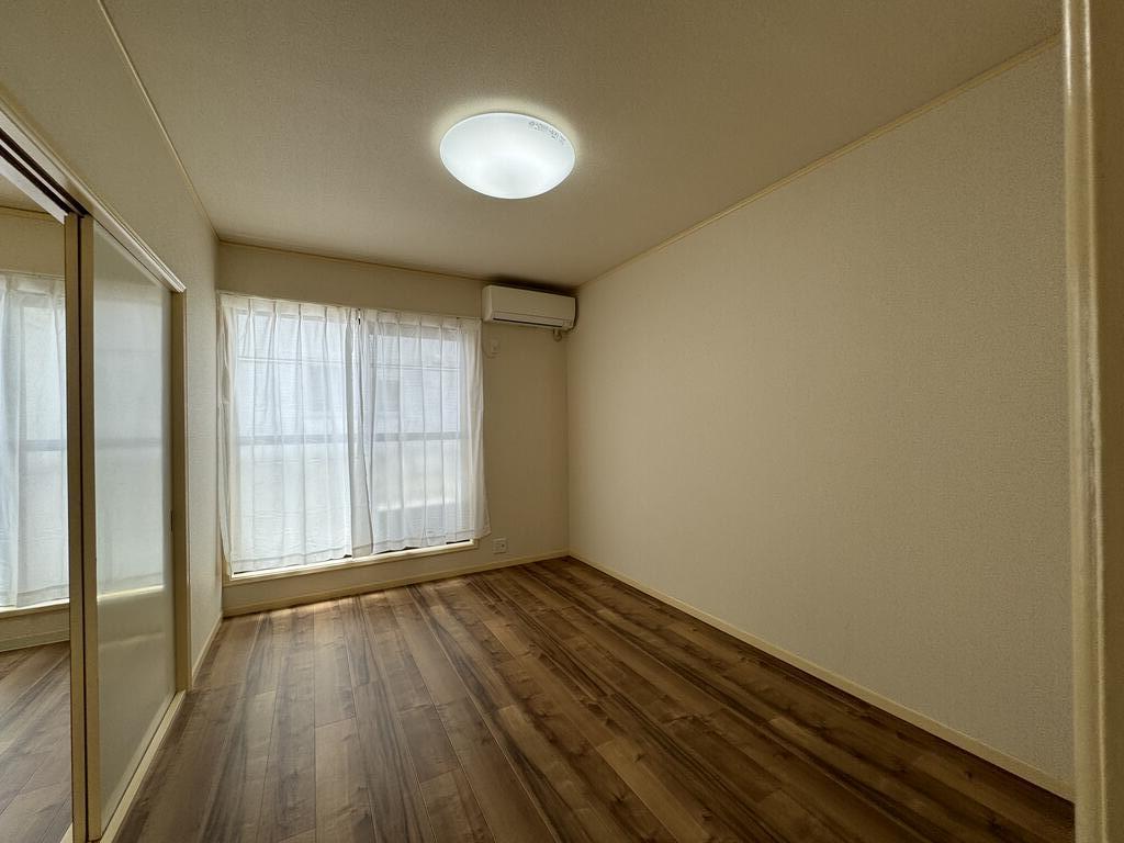 居室・リビング　床クッションフロア張り替え済♪