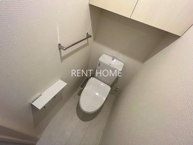 トイレ　ウォシュレット付き