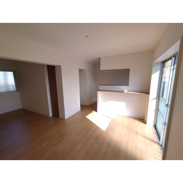 居室・リビング　※このお写真は同物件の別のお部屋のお写真です。現状優先