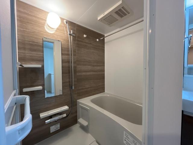 バス・シャワールーム　バス