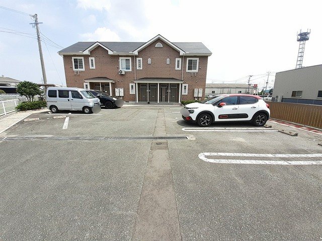 駐車場　駐車スペースもあります