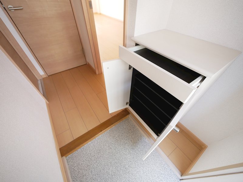 収納　シューズボックス