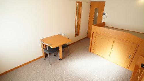 居室・リビング　同タイプ物件の為、実際とは異なる場合がございます。