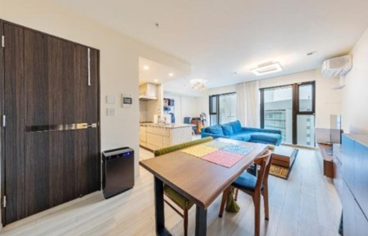 居室・リビング　※別部屋の参考写真です。