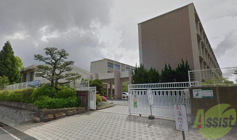 中学校　星和台中学校（中学校）まで968m