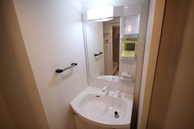 洗面設備　同物件別号室の写真です。