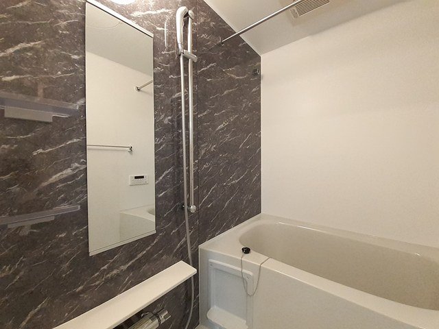 バス・シャワールーム　日々の疲れを癒すお風呂付です