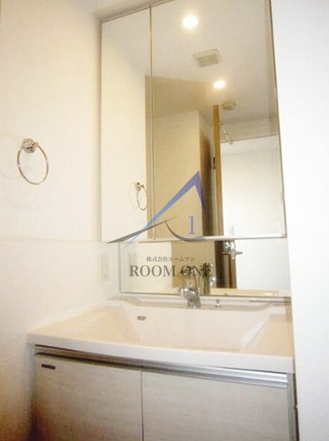 洗面設備　洗面台です。