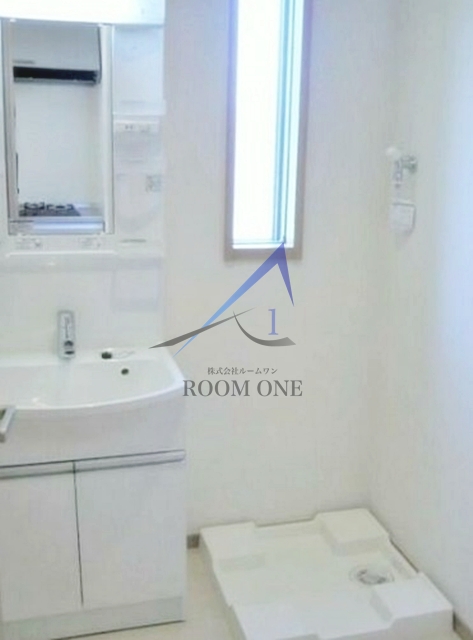 洗面設備　独立洗面台です。