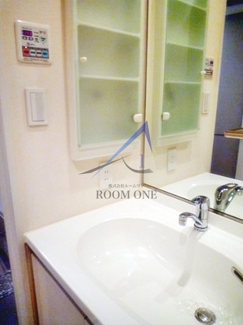 洗面設備　洗面台です。