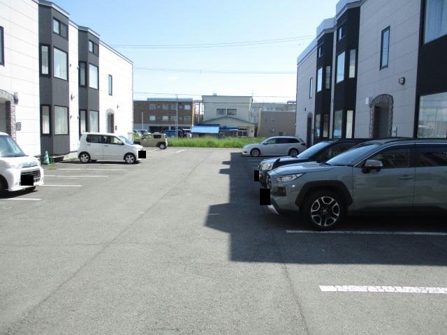 駐車場　駐車場