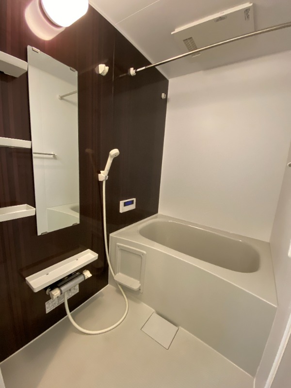 バス・シャワールーム　別号室イメージ