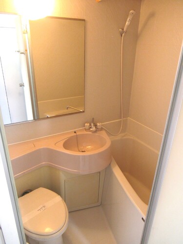 バス・シャワールーム　3点UB　同タイプ別部屋