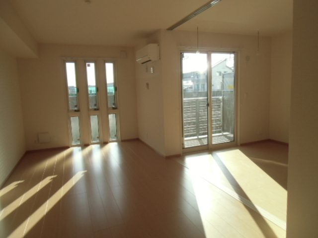 居室・リビング　リビング