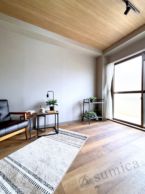 居室・リビング　日当たりのいいお部屋です♪