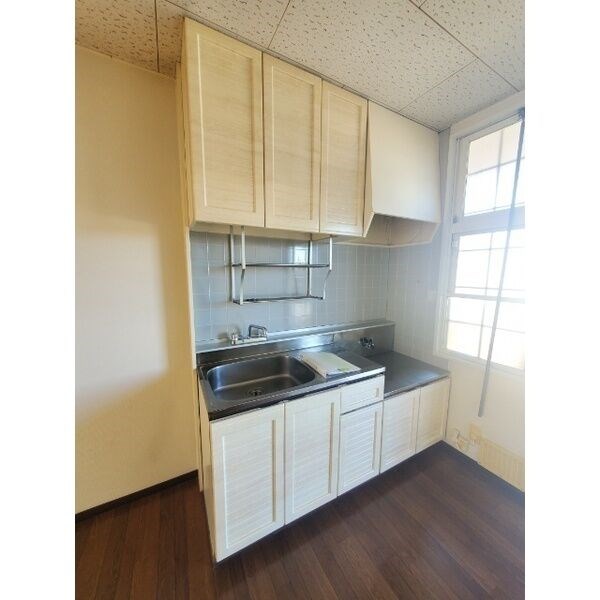 キッチン　当物件の参考写真です。(同建物の部屋)