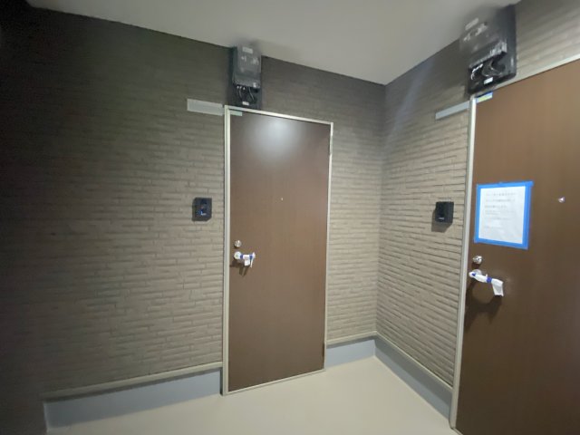 玄関　収納もある玄関です