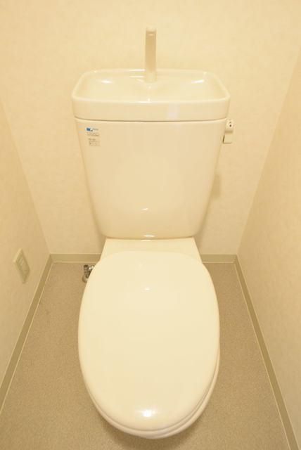 トイレ　☆清潔感のあるトイレです☆