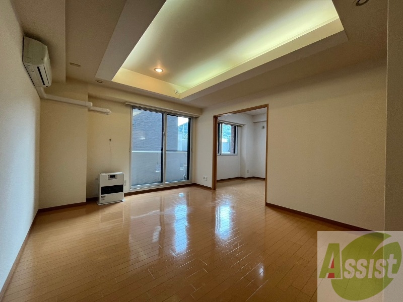 居室・リビング　広くてキレイなお部屋が広がっていて、充実した生活が送れそう。