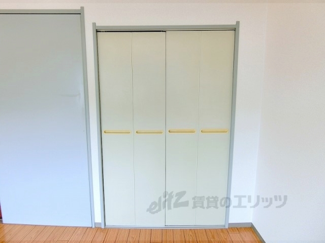 収納　６帖洋室
