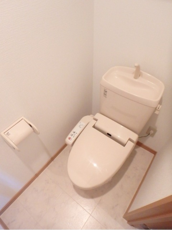 トイレ　図面と現状に相違がある場合には現状を優先