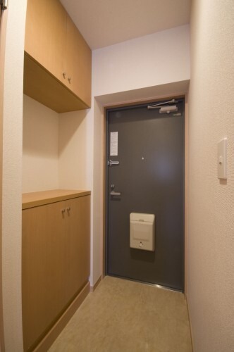 玄関　※参考写真