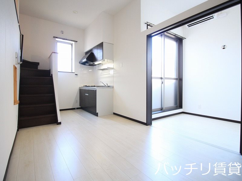 居室・リビング　同型の別部屋の為、現状優先
