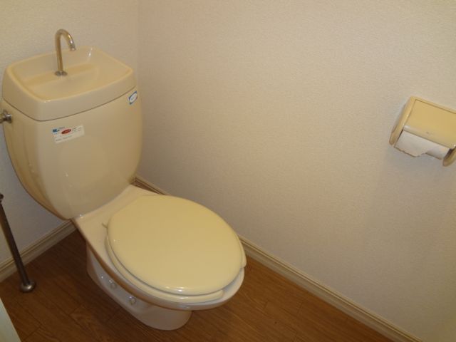 トイレ　手洗い付きトイレです